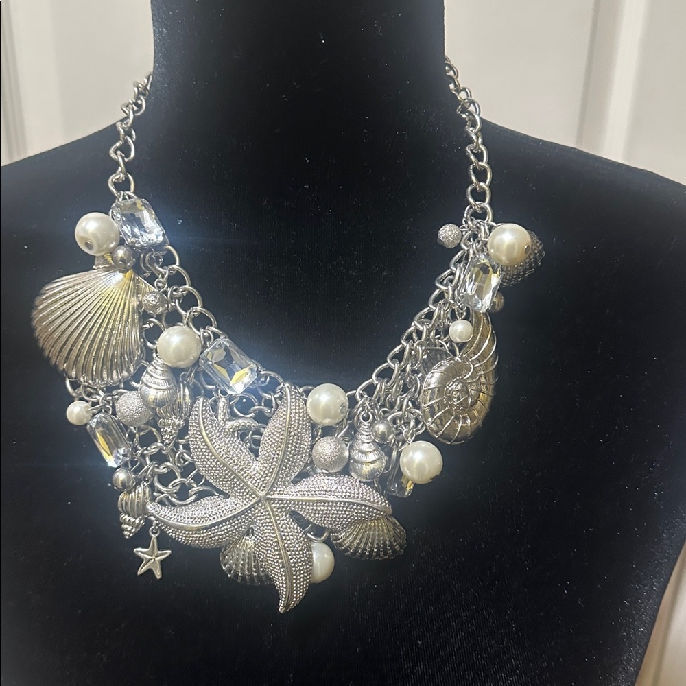 Vintage Traci Lynn Seashell and Starfish Statement Necklace